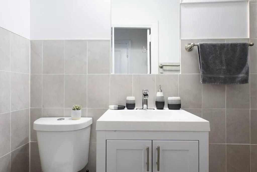 1567-1A New 2Br Prime Upper East Apt W&D New York