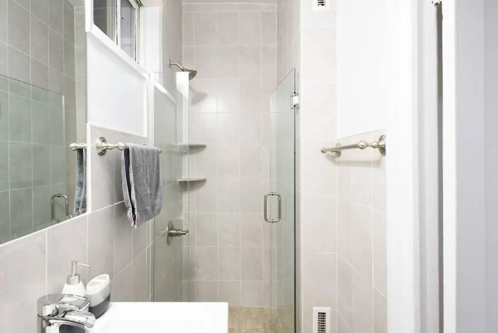 Apartment 1567-1A New 2Br Prime Upper East Apt W&D New York United States