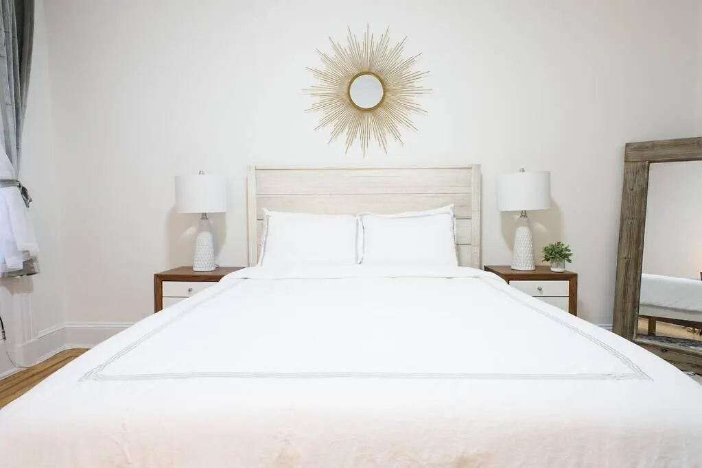 1567-1A New 2Br Prime Upper East Apt W&D New York Apartment